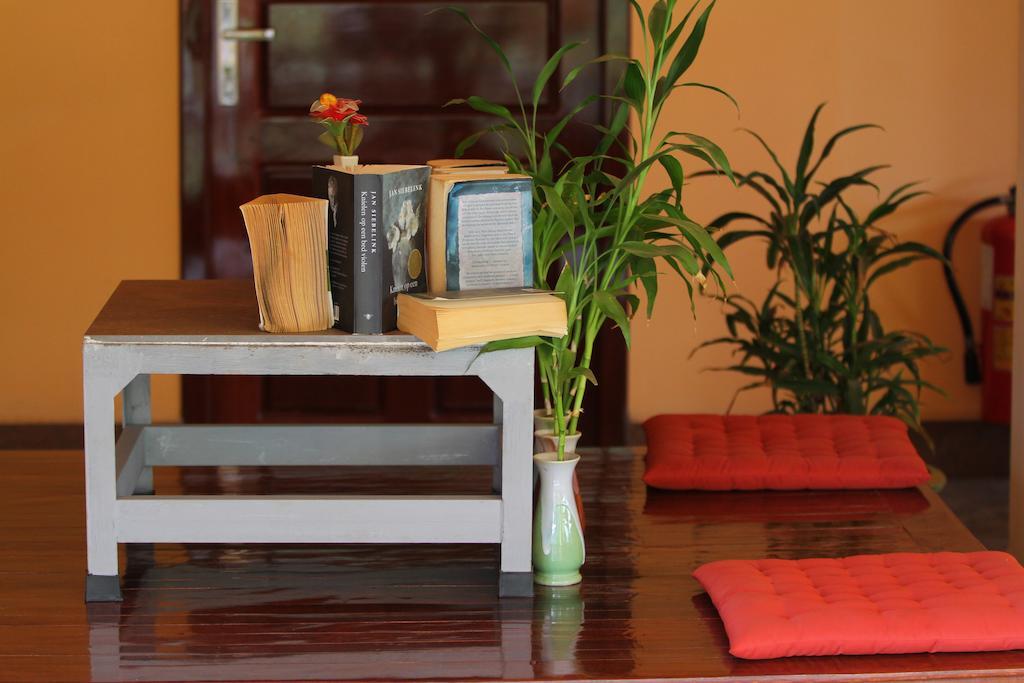 G Eleven Hotel Phnom Penh Exterior photo